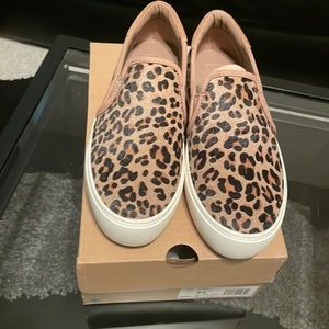 Ugg jass exotic slip on size 8.5